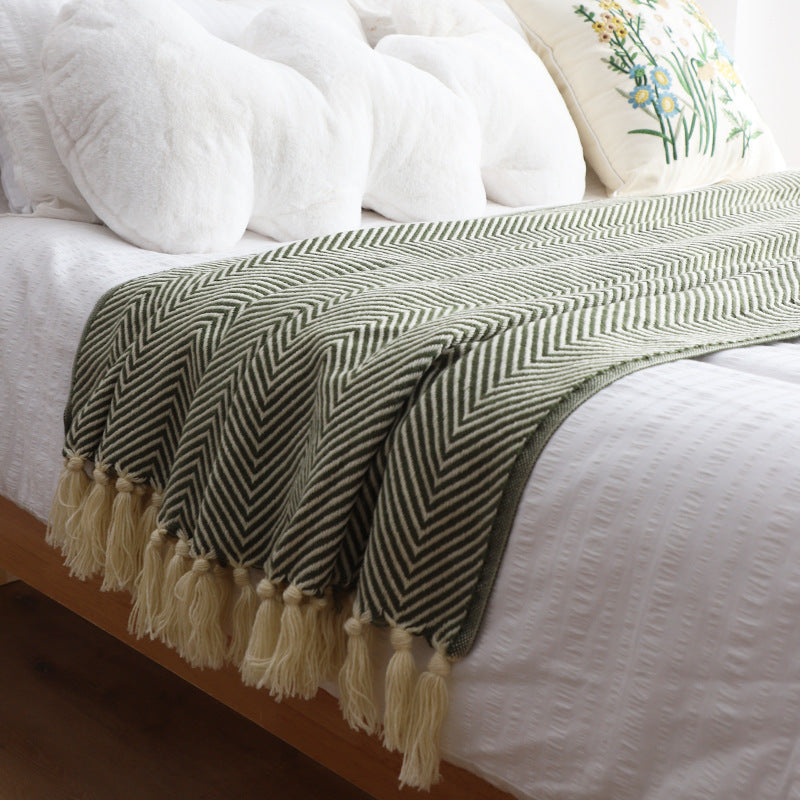 Herringbone Throw Blanket — Soft Woven Sofa Blanket for Living Room & Bedroom
