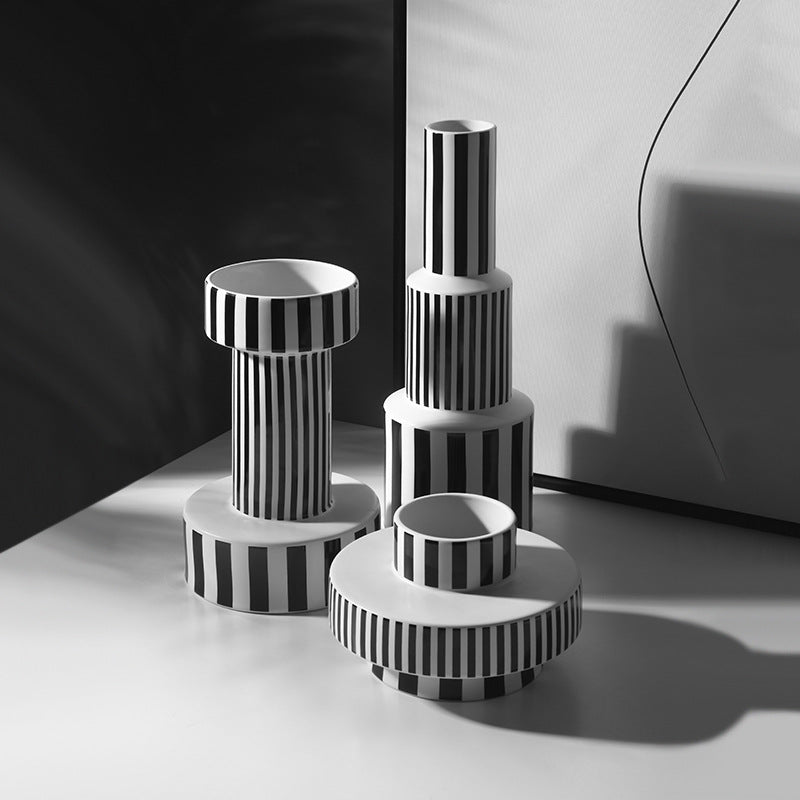 Black & White Geometric Ornament — Minimalist Sculptural Shelf Decor for Living Room & Home Office
