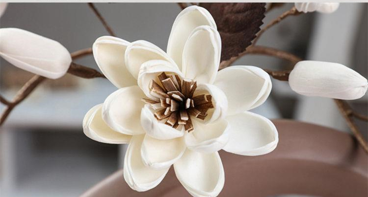 Creative Minimalist Ceramic Vase — Artisan Accent Vase for Shelf, Entryway & Coffee Table